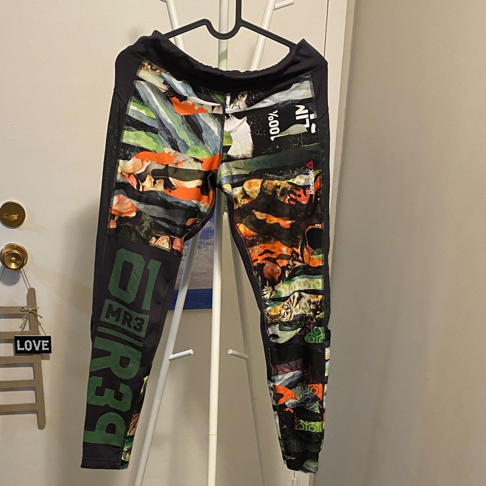 Reebok - Colorful Graphic Leggings